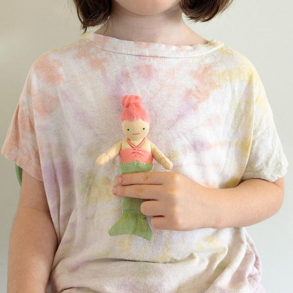 Holdie™ Folk Mermaid - Coral