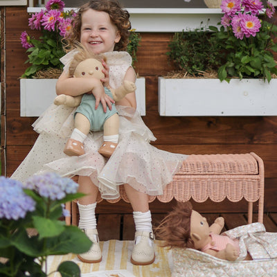 Petal Storie Bench - Seashell Pink video