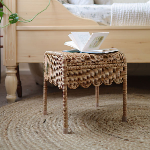 Petal Storie Stool - Natural